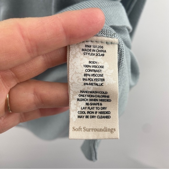 Soft Surroundings Seri Tunic Sweater V-neck Metallic Lightweight Size Medium - Picture 5 of 8